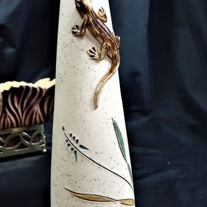 8.5" MCM Vase with hand painted lizard ATOMIC AGE